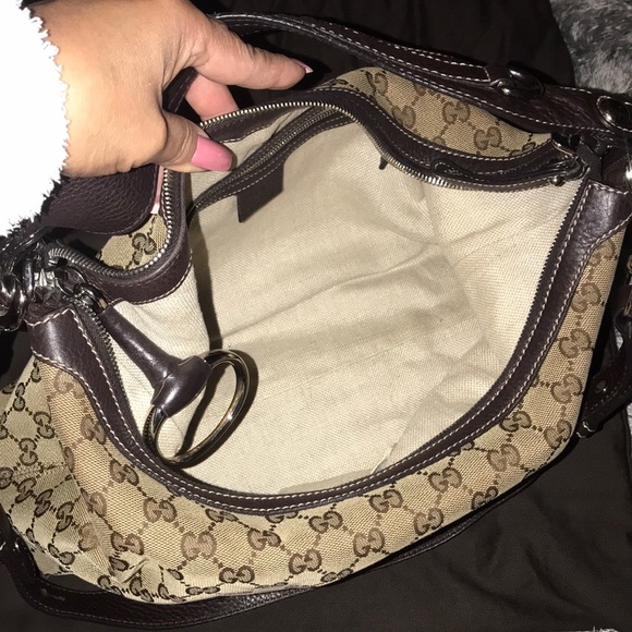 Authentic Gucci handbag - like new - Picture 4 of 5